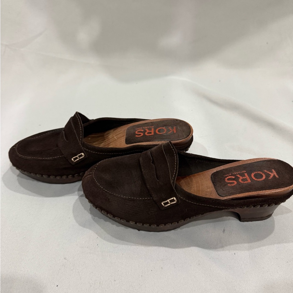 Michael Kors Made in Italy Suede Clogs – Size 9B - Picture 5 of 7